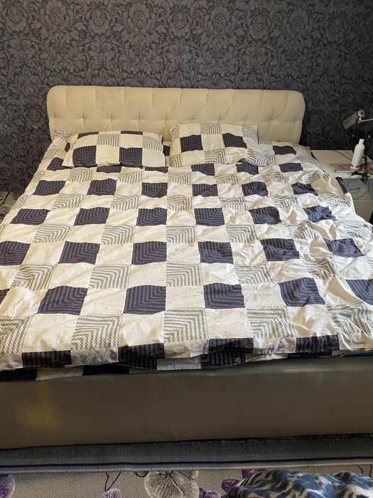 Ліжко з матрасом