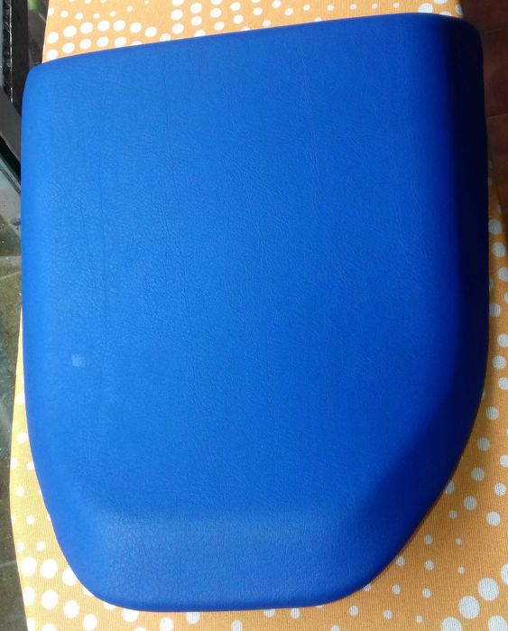 Banco Suzuki GSXR 1100 60€/kit emergençia 25€/ Tablier VW UP 200€