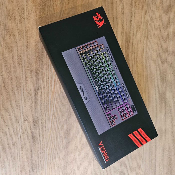 Teclado mecânico gaming wireless, retroiluminado RGB / TKL (como novo)