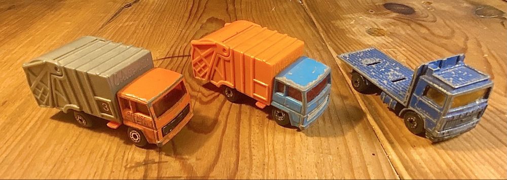Brinquedo | Matchbox - Vários veículos | 1/50 a 1/100
