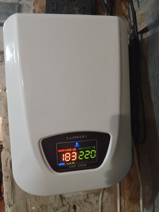 Стабілізатор Luxeon ewr 10000