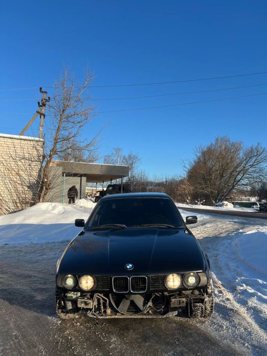 Продам BMW e34 520 m50b20