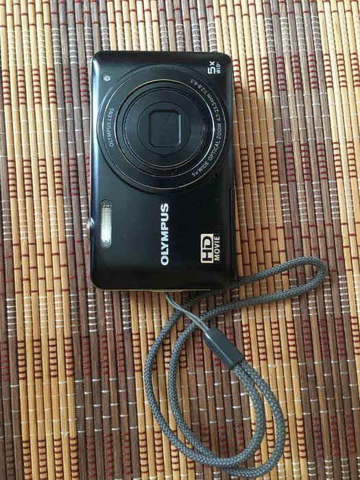 Фотоапарат Olympus D-715