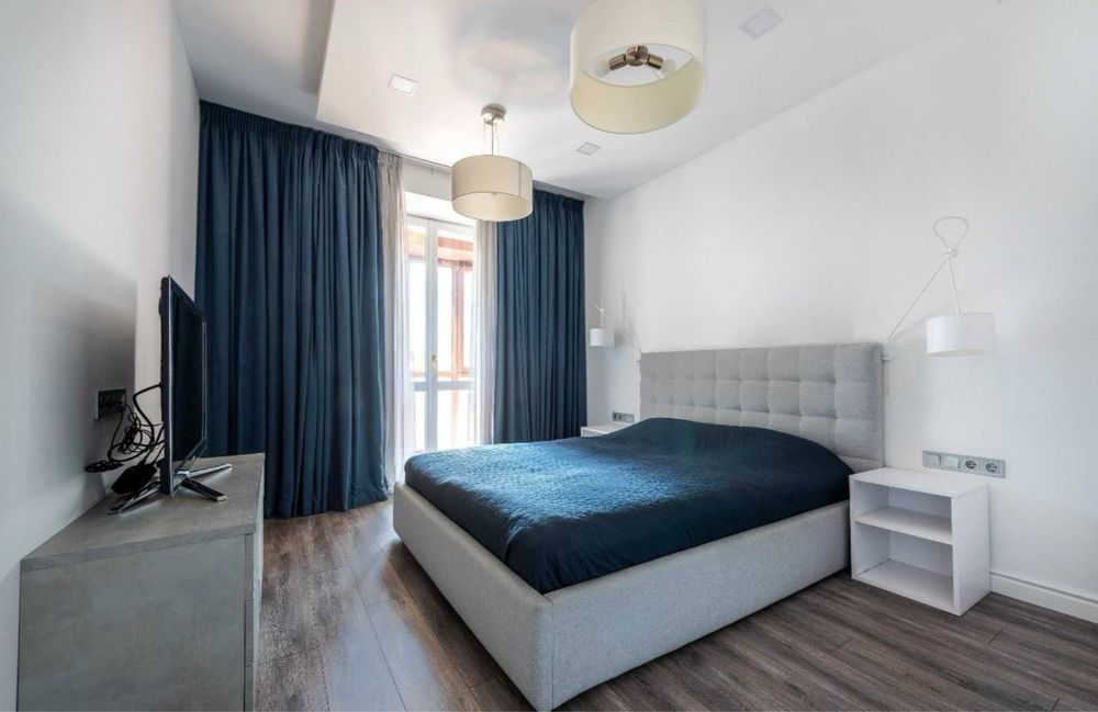 Продаж 2-кімнатна квартира на вул. Басейній, 17 | м. Палац Спорту