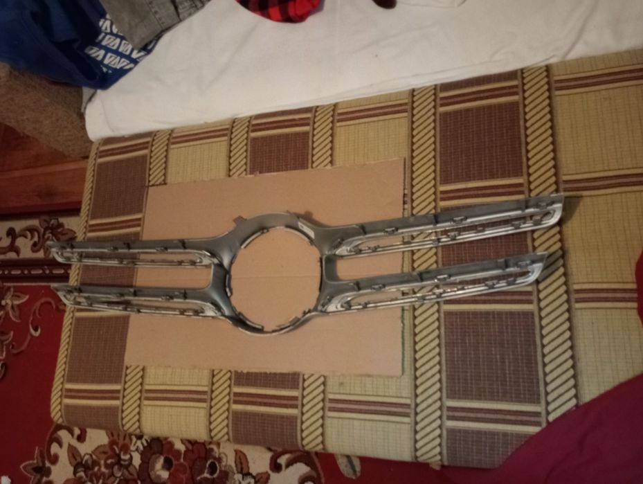 Решетка решітка mercedes-benz комплектна   GLC 2018 рік