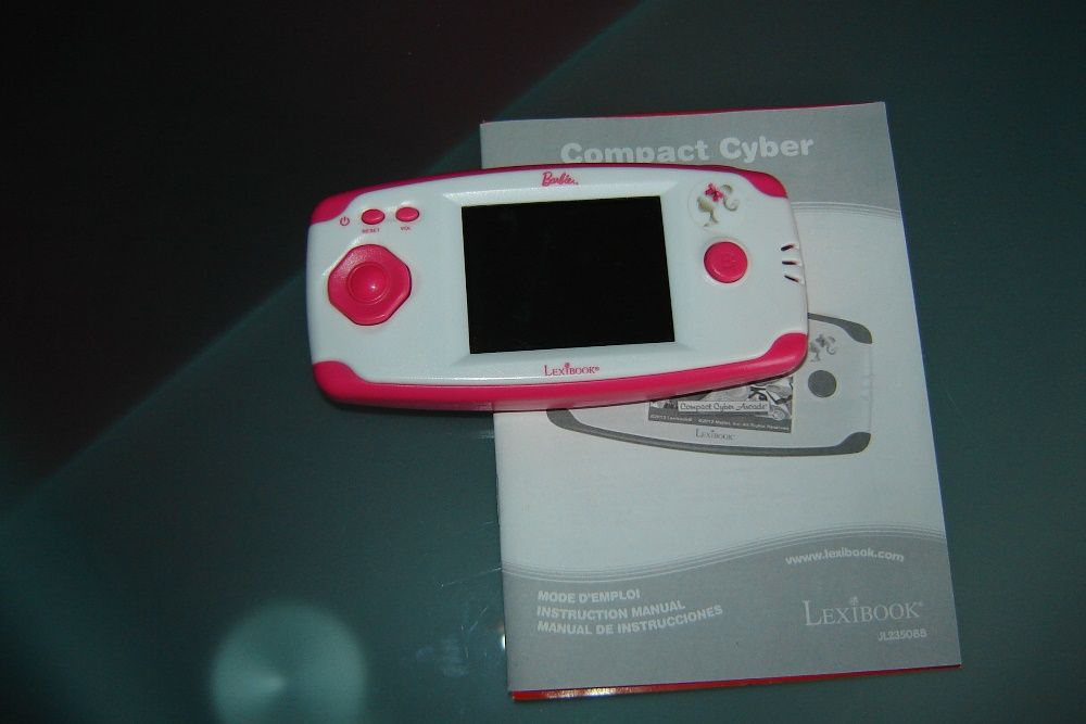 Jogo electronico Lexibook Barbie com 120 jogos