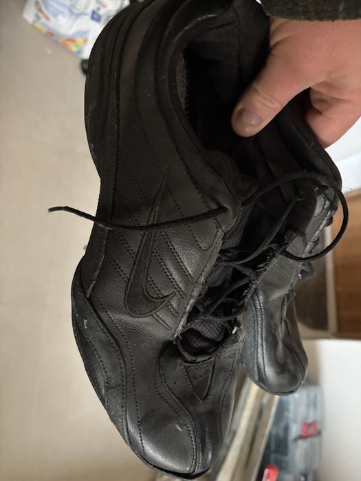 Oddam 3 pary butow w dobrym stanie 45-46