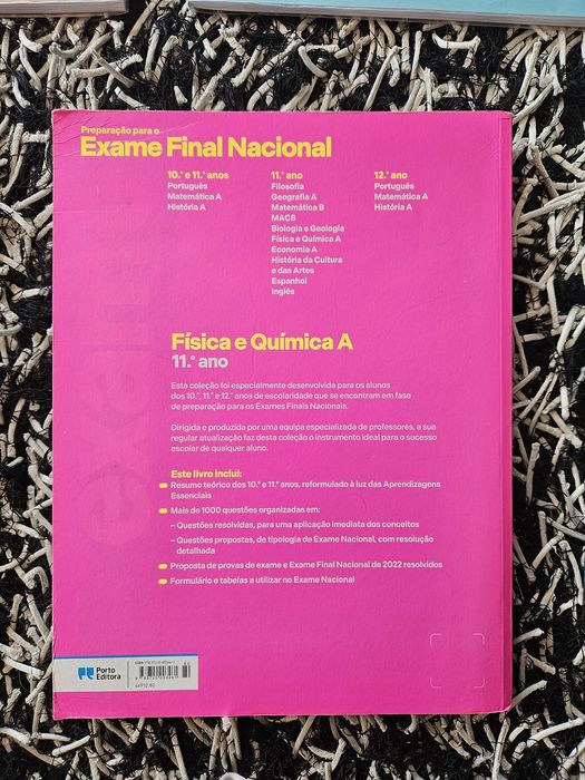 Livros de exames/exercícios de Física e Química A