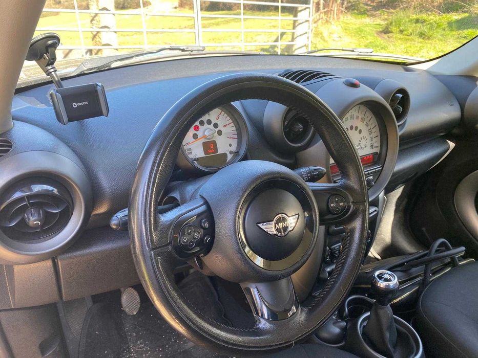 Mini Countryman Cooper D 2011 – SUV compacto