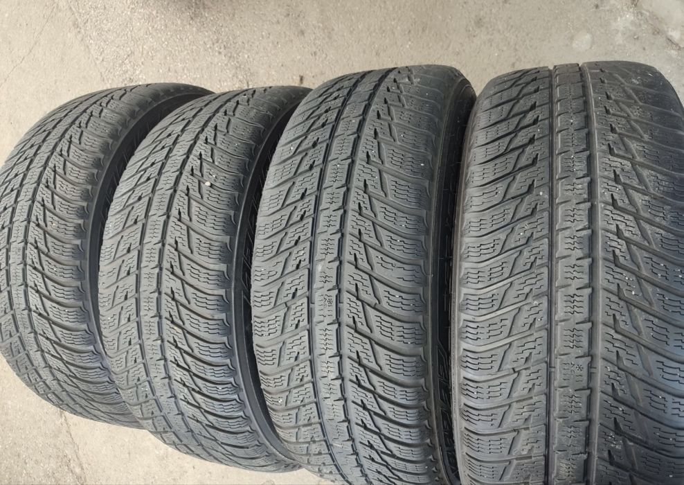 235 55 18 nokian wr suv3 зима 4 штуки протектор 70%