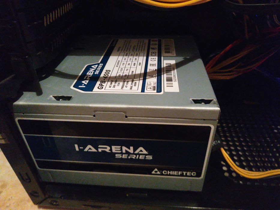 Продам блок питания Чифтек Арена 450