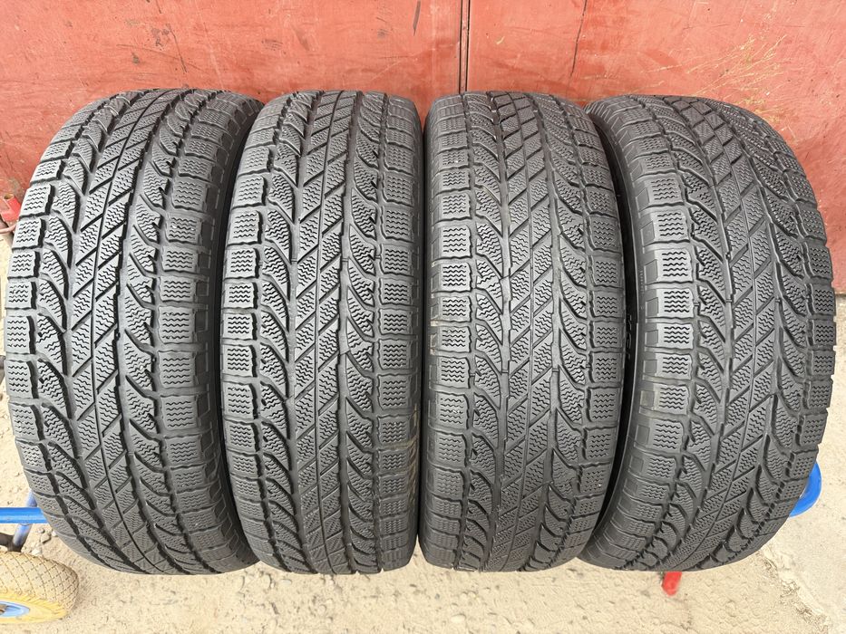 215/65/16 R16 BFGoodrich winter Slalom зима 4 шт ціна за 1 шт