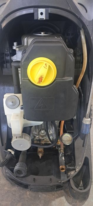 Продам KARCHER Professional HD 10/21-4S