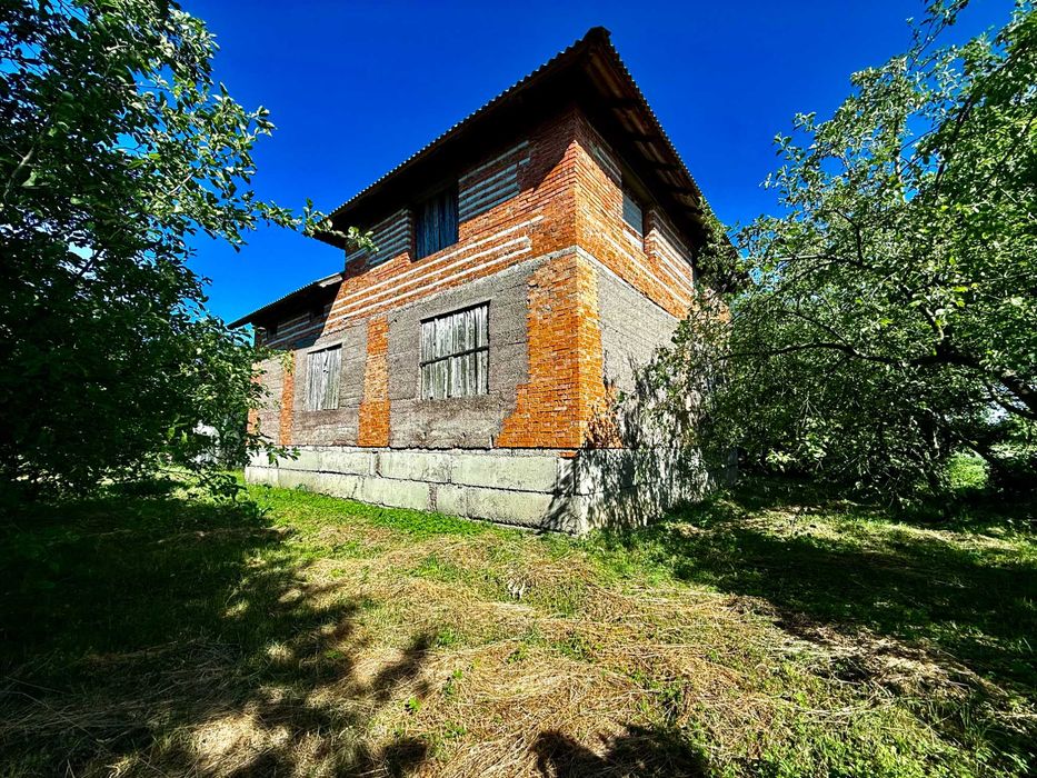 Продається просторий будинок біля м. Стрий!