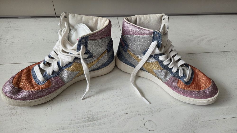 Młodzieżowe buty r. 36 stan bdb
