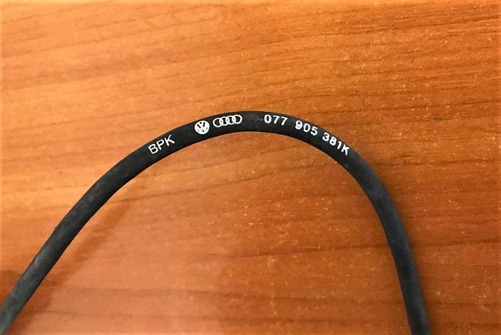 Датчик коленвала 3.0 TDI Volkswagen Touareg / Audi Q7 077905381K