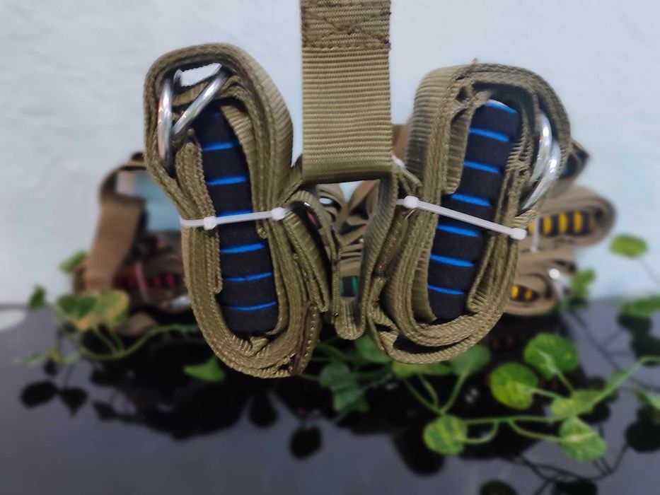 Универсальный домашний турник и тренировочные TRX петли фитнес станция