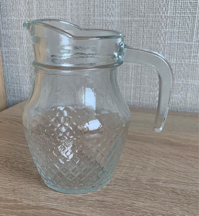 Скляний глечик Garbo Glass, 0,5 л