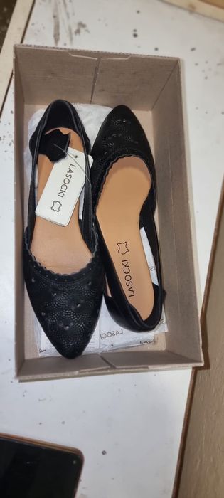 Buty damskie Lasocki nowe, nieuzywane, czarne, z metka