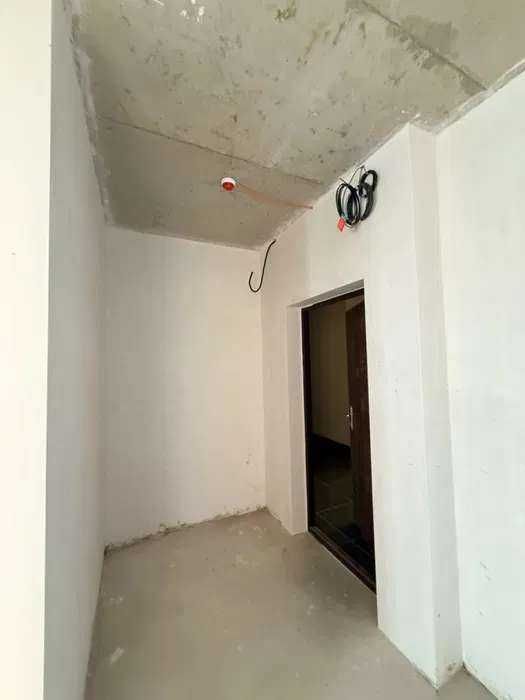 Продам 2 комнатную квартиру 65кв.м. в новом доме с начатым ремонтом на Поселке Котовского