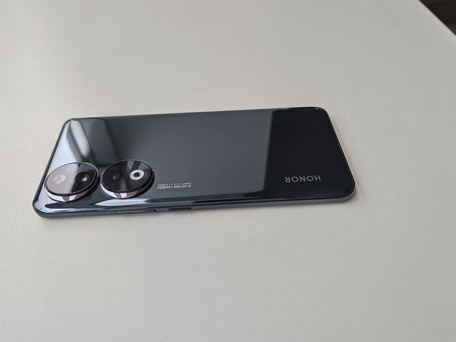 Honor 90 5G 8/256 Global в отличном состоянии