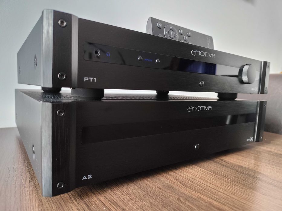 Wzmacniacz stereo Emotiva PT1 + A2, pilot, kartony, stan IDEALNY