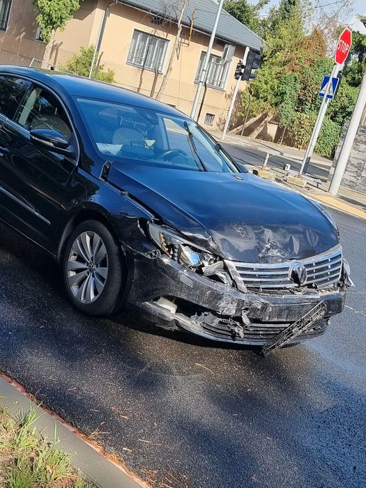 Volkswagen CC Volkswagen CC 2.0 TSI 211 KM . Samochód odpala.