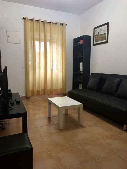 Moradia V2 com 2 pisos + Sotão