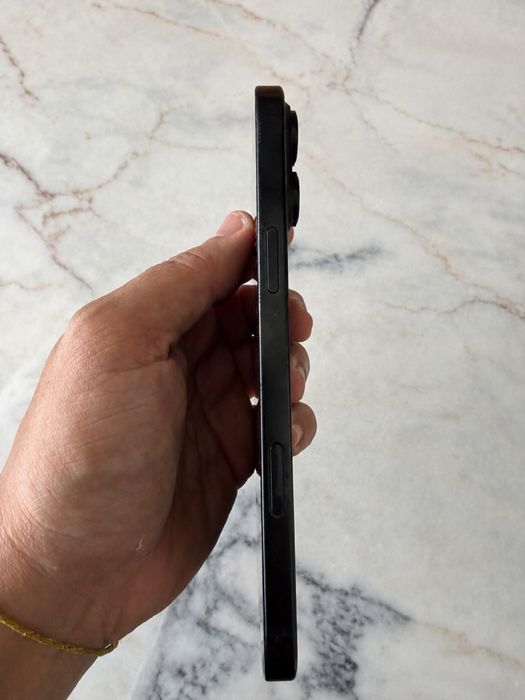 iPhone 16 Pro Max 256GB Titânio Preto – Caixa e carregador