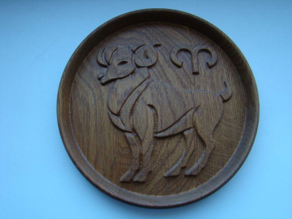 Деревянный барельеф ручной работы Знаки Зодиака Овен.