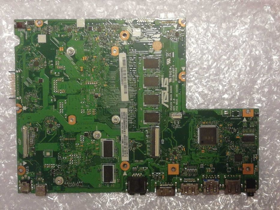 Motherboard PARA PEÇAS ASUS Intel i7 + 8GB RAM