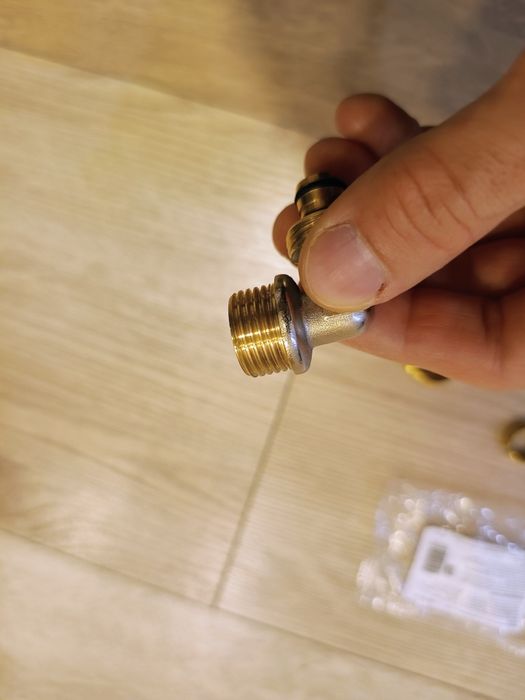 Załącznik PEX 16 kątowy 1/2