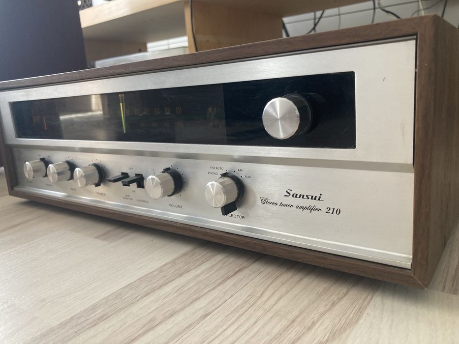 Sansui 210 amplituner