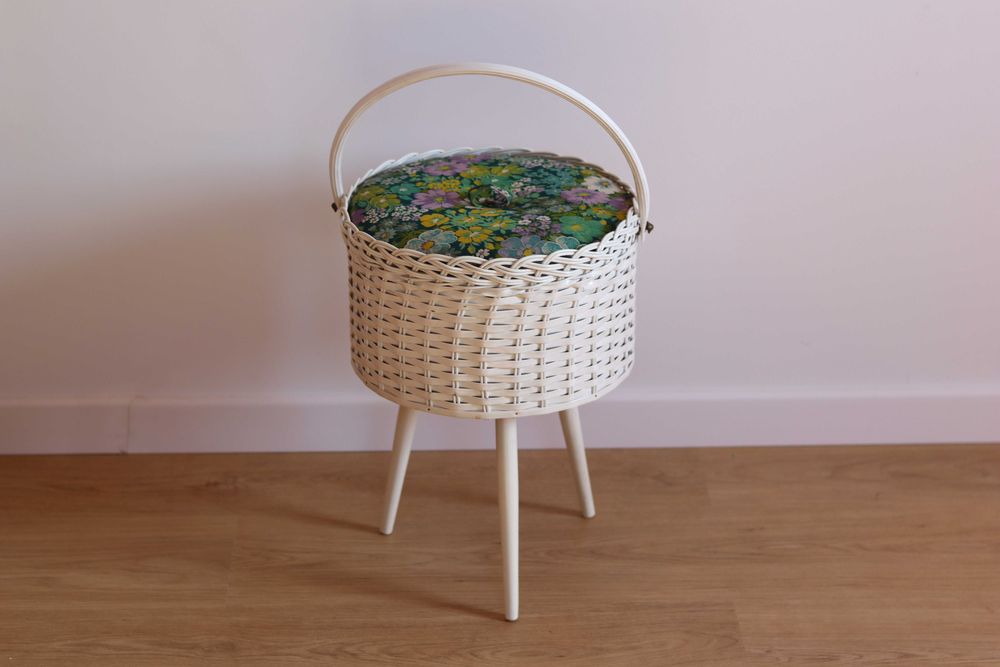 Niciak kuferek kosz na nici kosmetyki vintage