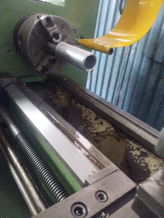 Tokarka model TUM 25
