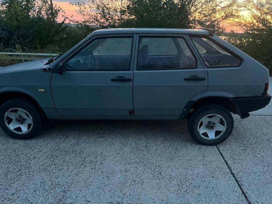 Продам ВАЗ 2109 торг біля авто
