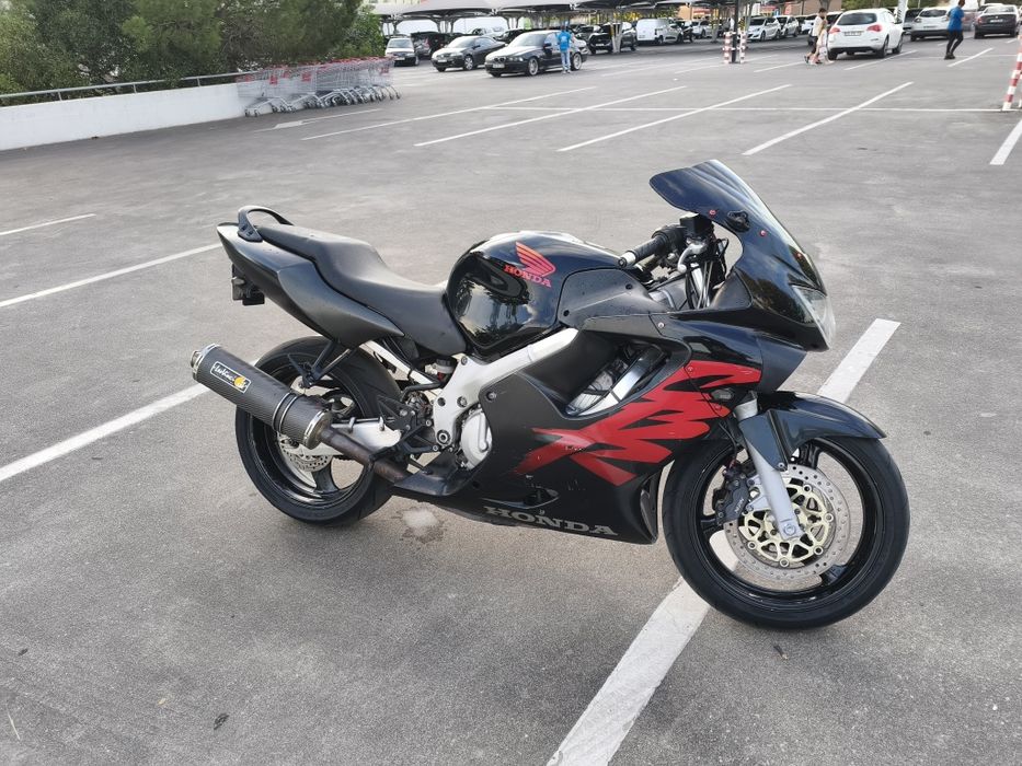 Honda cbr 600 f4