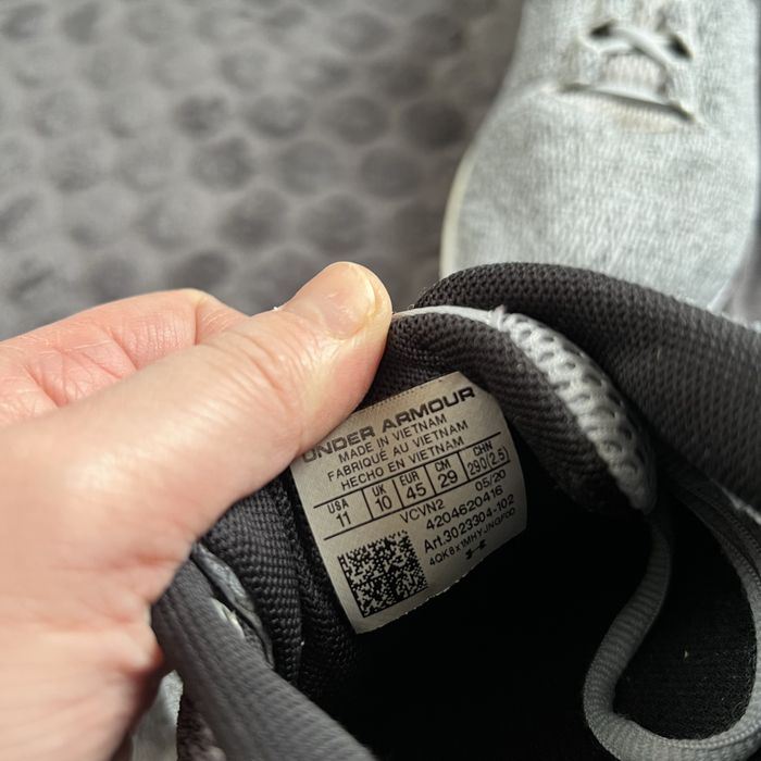 Чоловічі кросівки Under Armour charged pursuit. P. 45. Ідеал!!!