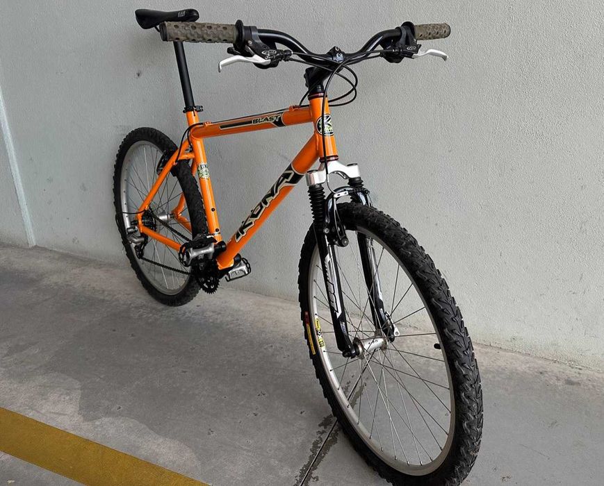 Bicicleta KONA com pouco uso