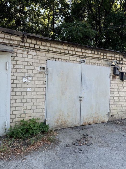 Гараж з підвалом / Тополь-1 / Здам