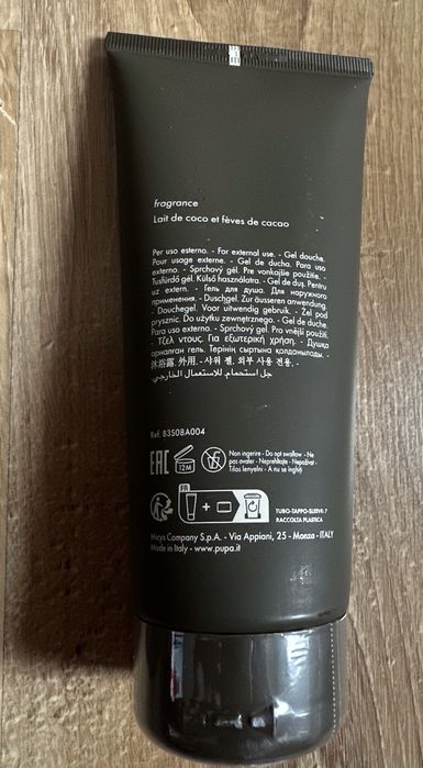 Kosmetyczka z żelem  kokosowym pod  prysznic firmy  Pupa