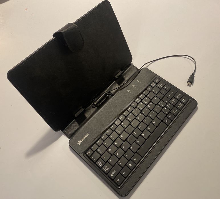 Mini klawiatura do tabletu Vakoss TK-542UK + etui 7”