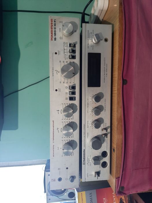 Продам магнитофон МАЯК -242 и усилители по 700 грн.