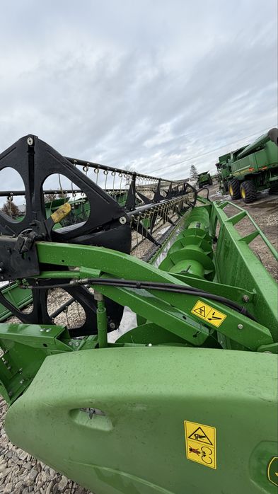 Жниварка John Deere 625R