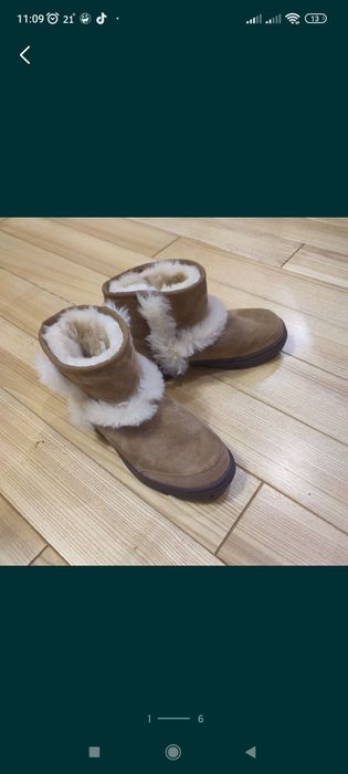 Уггі    замшеві   uGG 36р стелька 22см нові