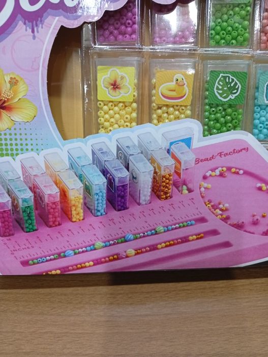 Zestaw do robienia biżuterii bransoletek Grafix Bead Factory