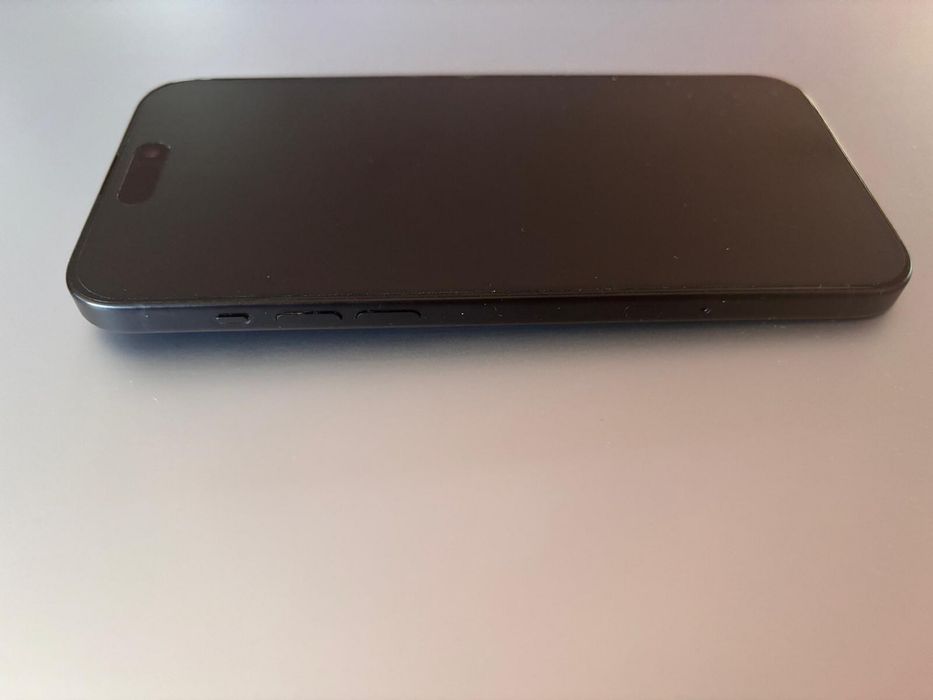 iPhone  15 plus  zadbany