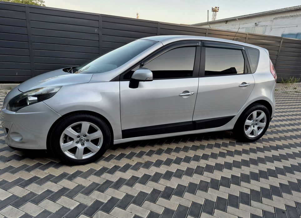 Renault Scenic 2010