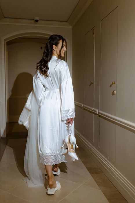 Весільна, Вечірня сукня (в подарунок халатик та чохол для сукні)