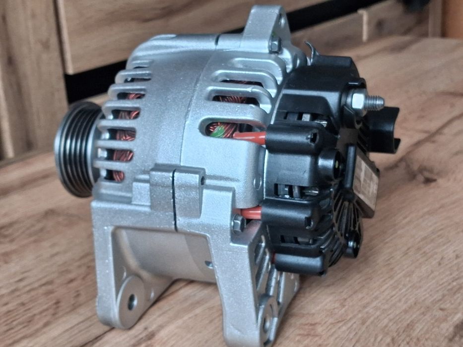 Alternator Valeo 110A Megane II 1.4 1.5 1.6 Scenic 2 Dacia Duster HS